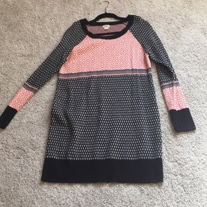 Mossimo pink/navy sweater